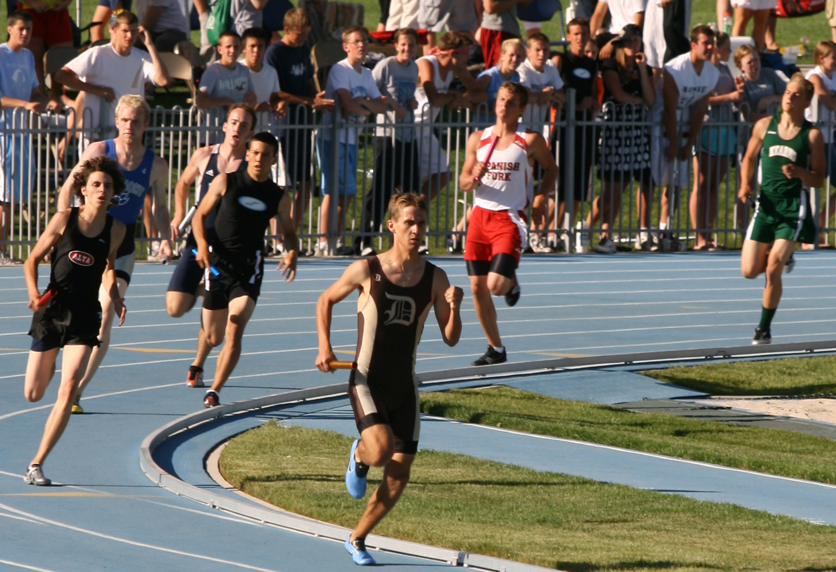 Daniel leads in the 4x400 relay