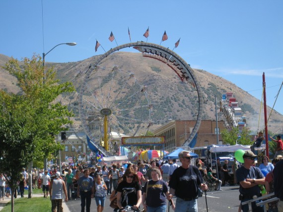 Peach Days Carnival