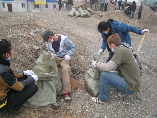 Investigator ErgenMuhx came to the service project.