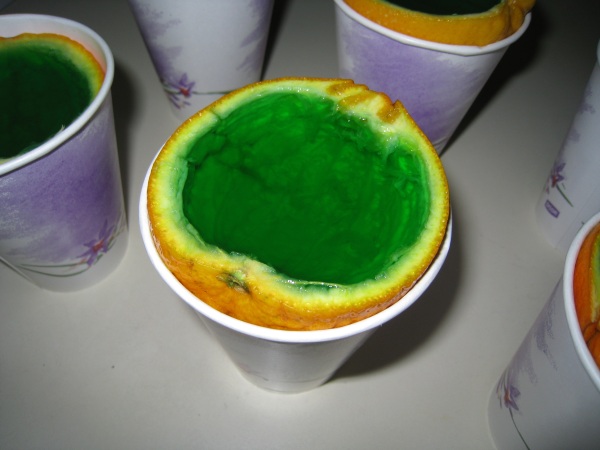 Using a gutted orange as a green Jell-O mold