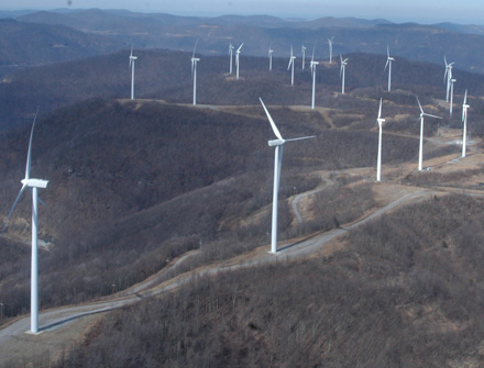 Tennessee wind turbines similar to McFadden Ridge
