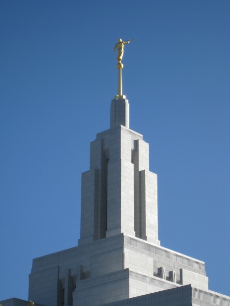 The angel Moroni atop of the Draper temple spire