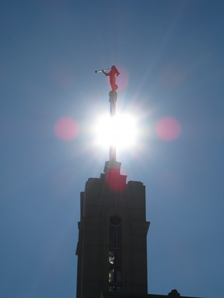 On 17 July 1995, a 13 foot 3 inch gold-leafed statue of the angel Moroni was set atop the temple to an audience of an estimated 20,000