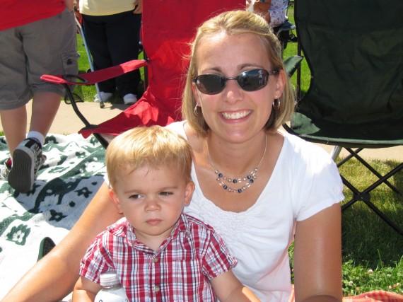 Bryson and Sarah watch the parade