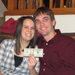 Receiving money at the wedding gift opening gathering Receiving money at the wedding gift opening gathering