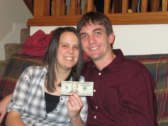 Receiving money at the wedding gift opening gathering