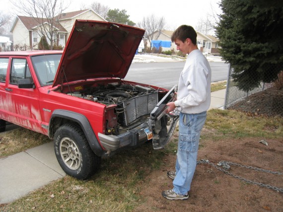 Removing the Jeep grill