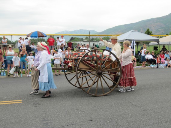 Kaysville July 4th Parade handcart