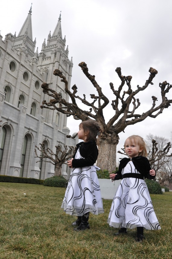 Aurora and Cassandra at the Salt Lake Temple